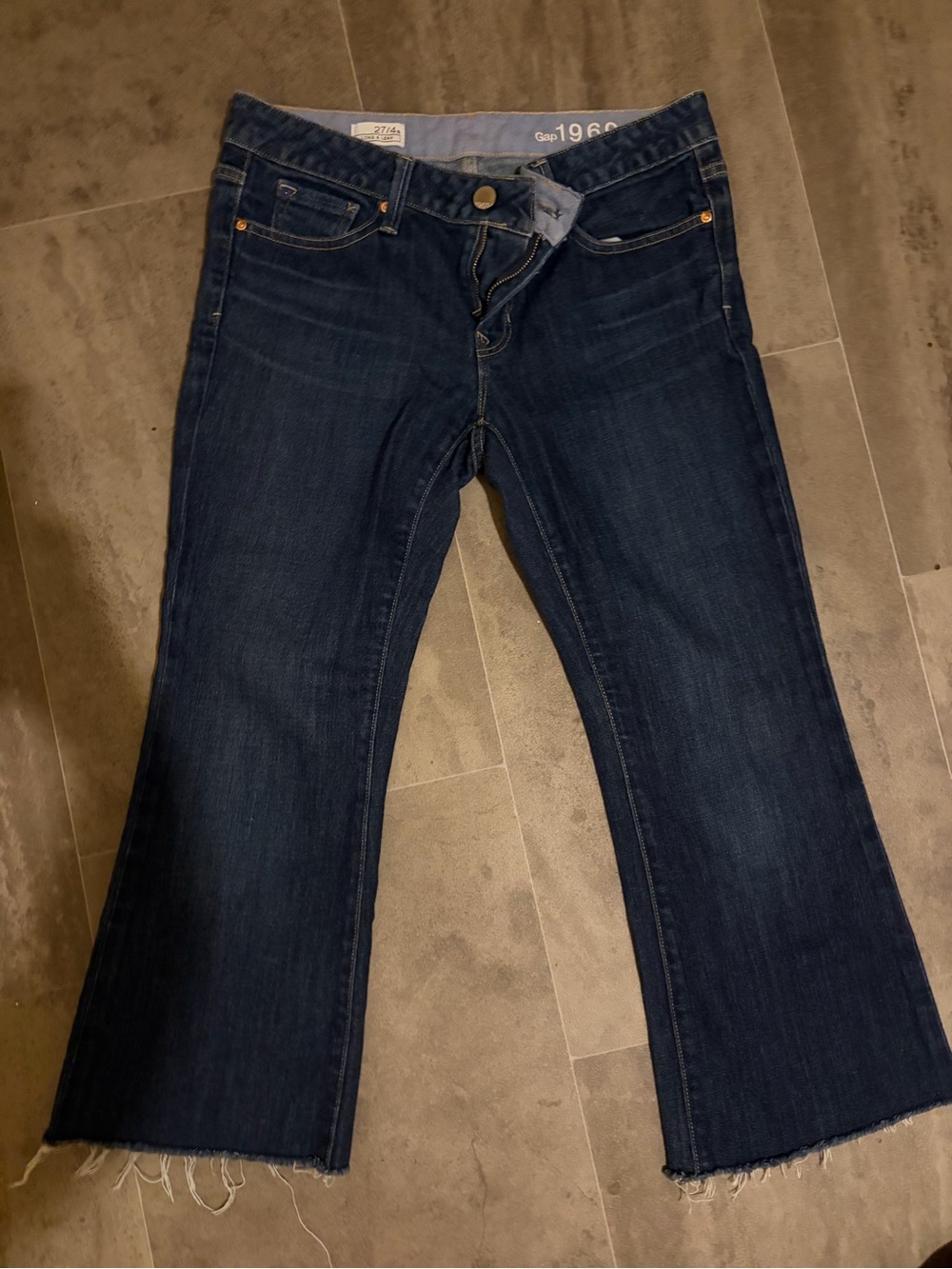 GAP Dark Indigo Flare Jeans Capri 27/4